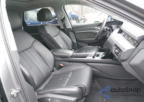 2021 Audi E-Tron Prestige Quattro из США, поврежденный, VIN WA1VAAGE1MB004590